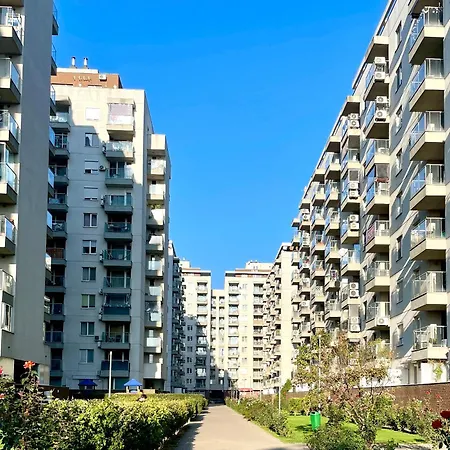 Apartament Blossom Nest - 1br With Terrace And Underground Parking