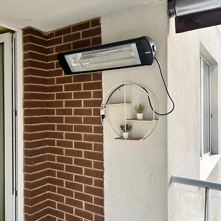 Διαμέρισμα Blossom Nest - 1br With Terrace And Underground Parking