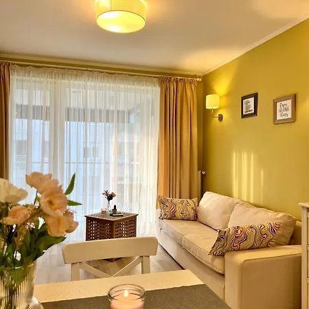 Blossom Nest - 1br With Terrace And Underground Parking 公寓 布加勒斯特
