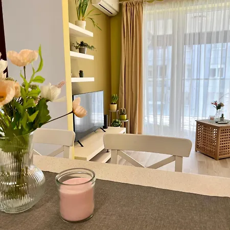 Apartament Blossom Nest - 1br With Terrace And Underground Parking