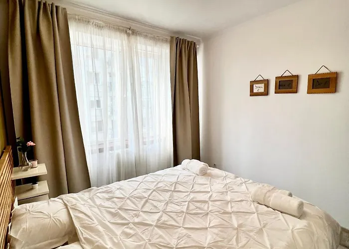 Blossom Nest - 1br With Terrace And Underground Parking アパート *