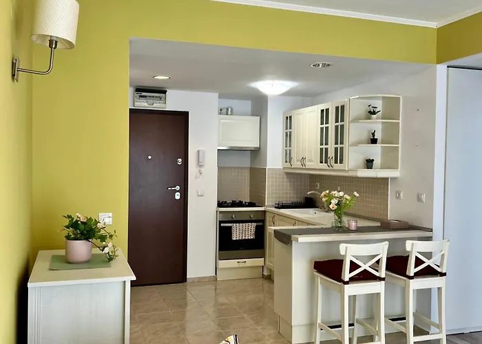 Blossom Nest - 1br With Terrace And Underground Parking *