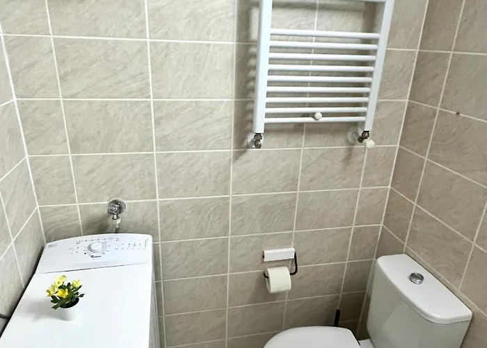 Blossom Nest - 1br With Terrace And Underground Parking アパート *