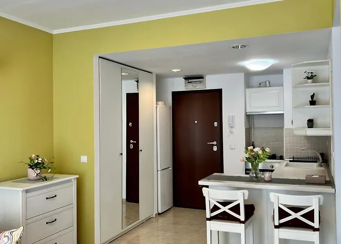 Blossom Nest - 1br With Terrace And Underground Parking Apartamento *