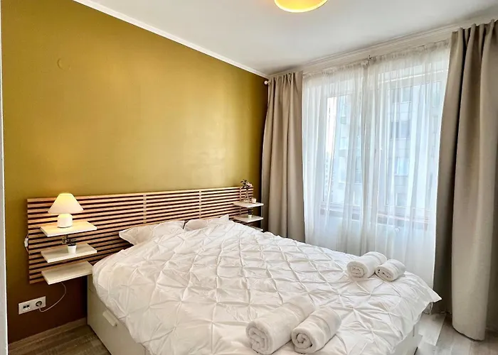 Blossom Nest - 1br With Terrace And Underground Parking Apartamento *