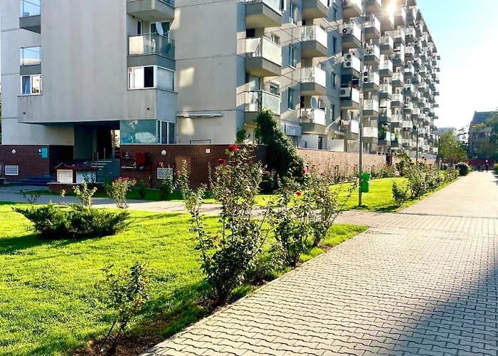 Blossom Nest - 1br With Terrace And Underground Parking *