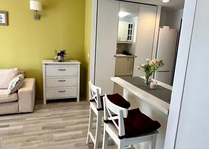 شقة Blossom Nest - 1br With Terrace And Underground Parking بوخارست