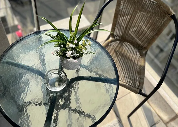 Blossom Nest - 1br With Terrace And Underground Parking